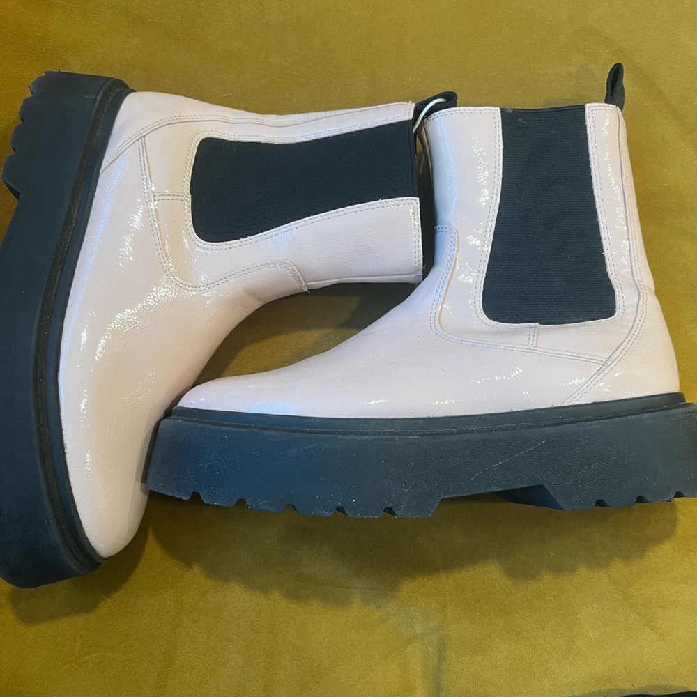 Stylish Black and White Chelsea Boots